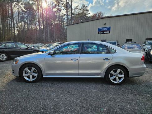 Used 2013 Volkswagen Passat 2.5 SE image 5