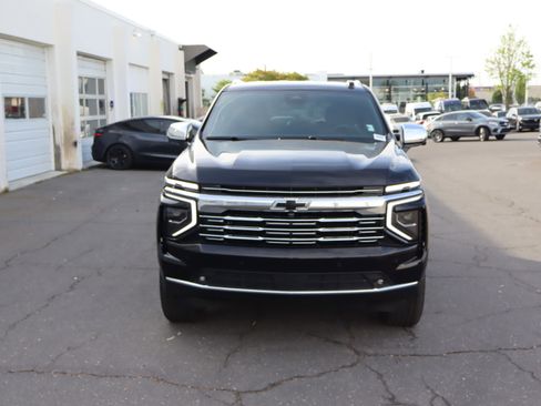 Used 2025 Chevrolet Tahoe Premier image 3