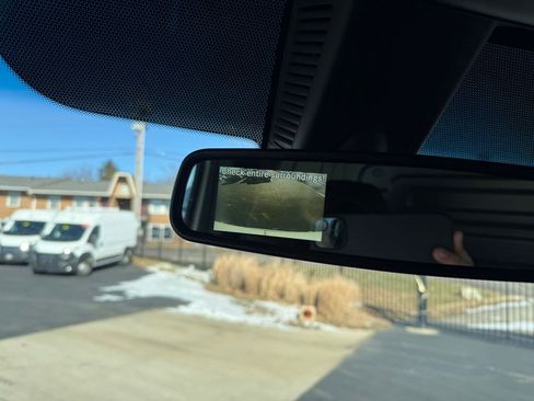 Used 2025 Mercedes-Benz Sprinter 2500 image 31