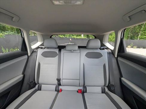 Certified 2023 Volkswagen Taos SE w/ Black Wheel Package FWD image 16