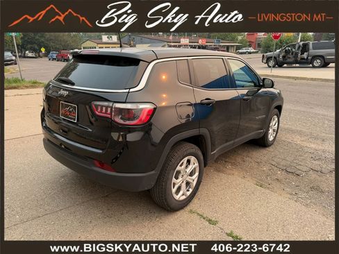 Used 2024 Jeep Compass Sport AWD/4WD image 7