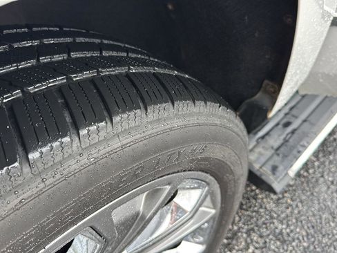 Certified 2016 GMC Yukon Denali w/ Open Road Package image 38