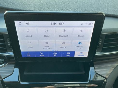 Used 2023 Ford Explorer Limited w/ Equipment Group 301A image 14