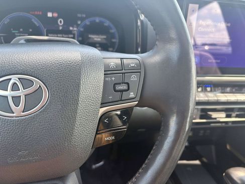 Used 2025 Toyota Camry XLE w/ Premium Plus Package FWD image 26