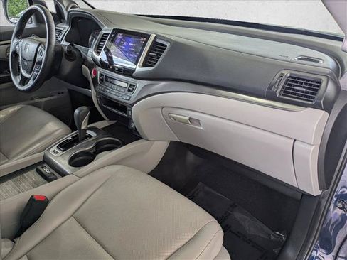Used 2018 Honda Ridgeline RTL-T image 21