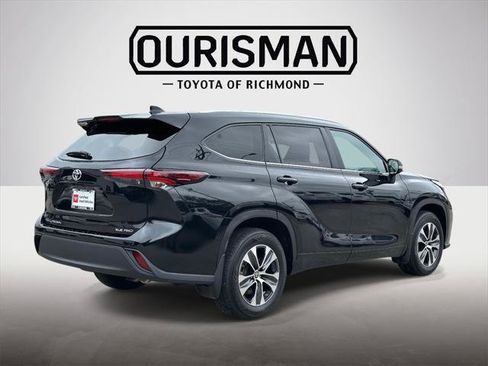 Certified 2024 Toyota Highlander XLE AWD/4WD image 24