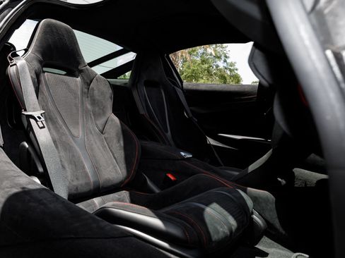Used 2025 McLaren 750S RWD image 61