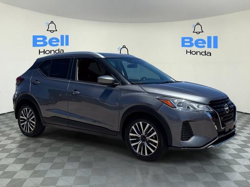Used 2023 Nissan Kicks SV FWD image 6