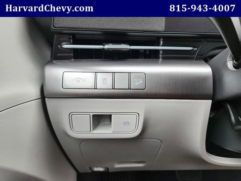 Used 2025 Hyundai Kona SEL image 21