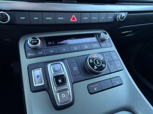 Used 2025 Hyundai Palisade SEL image 17