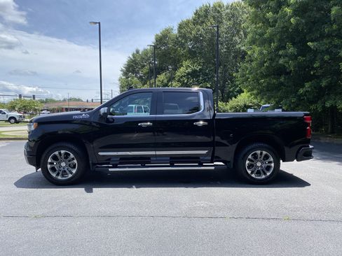 Used 2024 Chevrolet Silverado 1500 High Country w/ Technology Package AWD/4WD image 6
