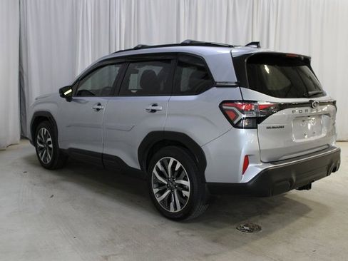 Used 2025 Subaru Forester Touring w/ Popular Package - Touring image 4