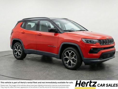 Used 2025 Jeep Compass Limited image 1