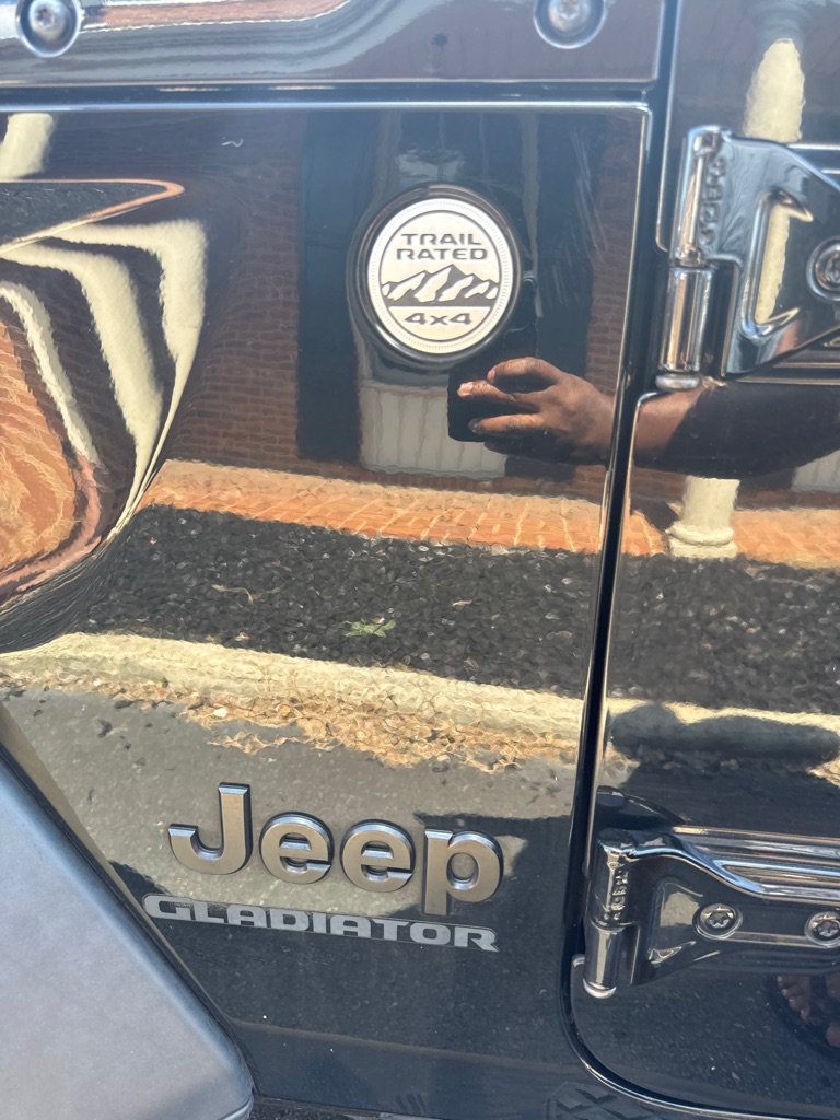 Used 2020 Jeep Gladiator Sport AWD/4WD image 16