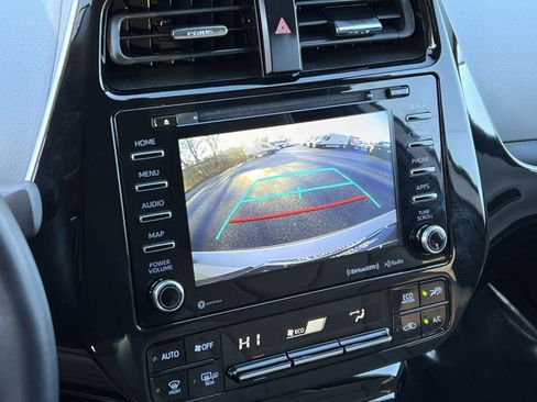 Used 2022 Toyota Prius Prime LE image 17