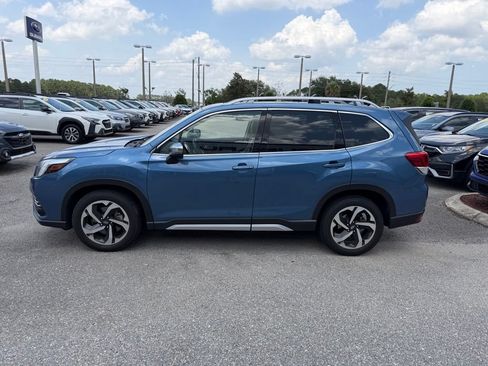 Used 2022 Subaru Forester Touring w/ Popular Package #2 AWD/4WD image 12