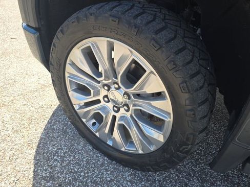 Used 2021 GMC Sierra 1500 Denali w/ Denali Ultimate Package image 8