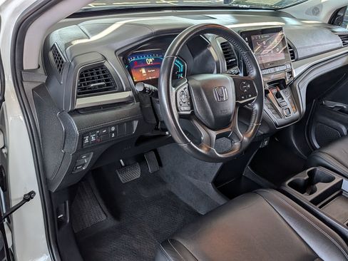 Used 2024 Honda Odyssey EX-L image 13