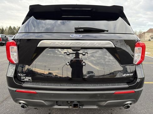 Used 2021 Ford Explorer XLT w/ Equipment Group 202A image 39