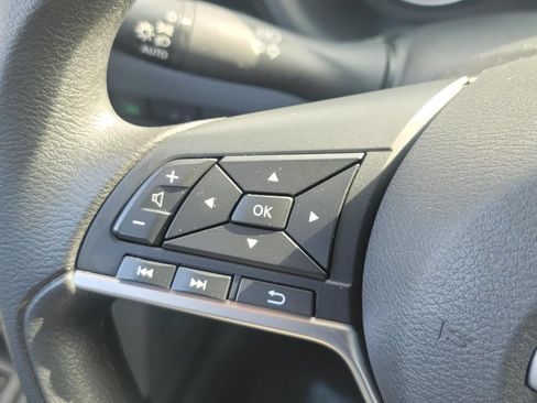 Used 2024 Nissan Sentra SV FWD image 23