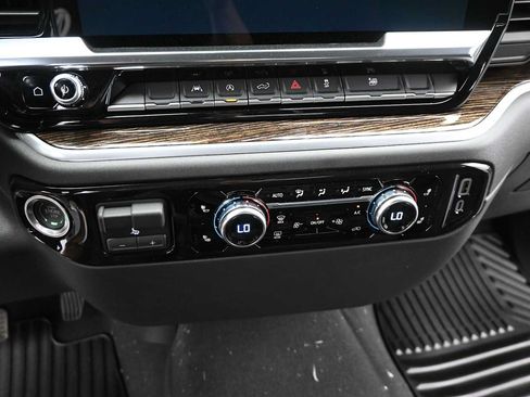 New 2026 GMC Sierra 1500 Elevation w/ Max Trailering Package AWD/4WD image 18