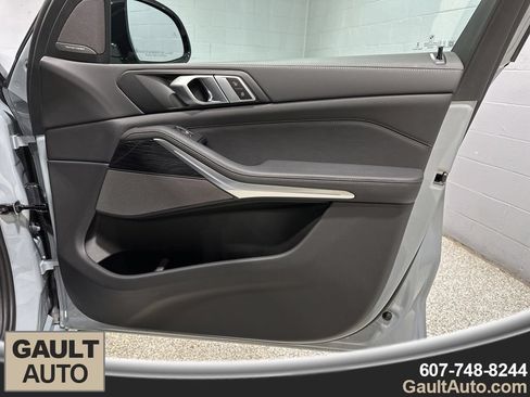 New 2026 BMW X5 xDrive40i w/ M Sport Package AWD/4WD image 18