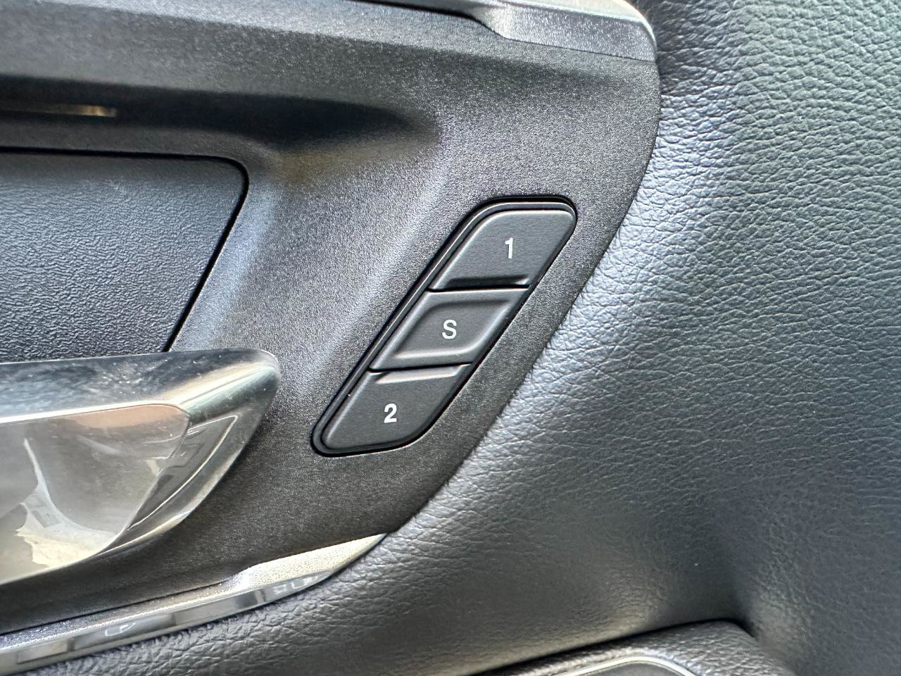 Used 2022 RAM 1500 Laramie w/ Sport Appearance Package AWD/4WD image 10