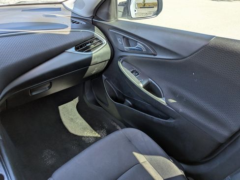 Used 2022 Chevrolet Malibu RS FWD image 18