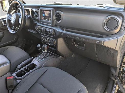Used 2022 Jeep Wrangler Sport AWD/4WD image 22