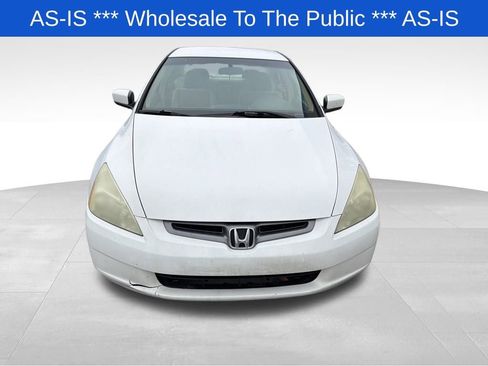 Used 2005 Honda Accord LX image 2