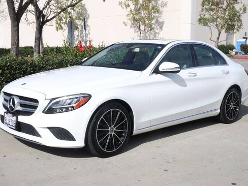 Used 2019 Mercedes-Benz C 300 Sedan image 2