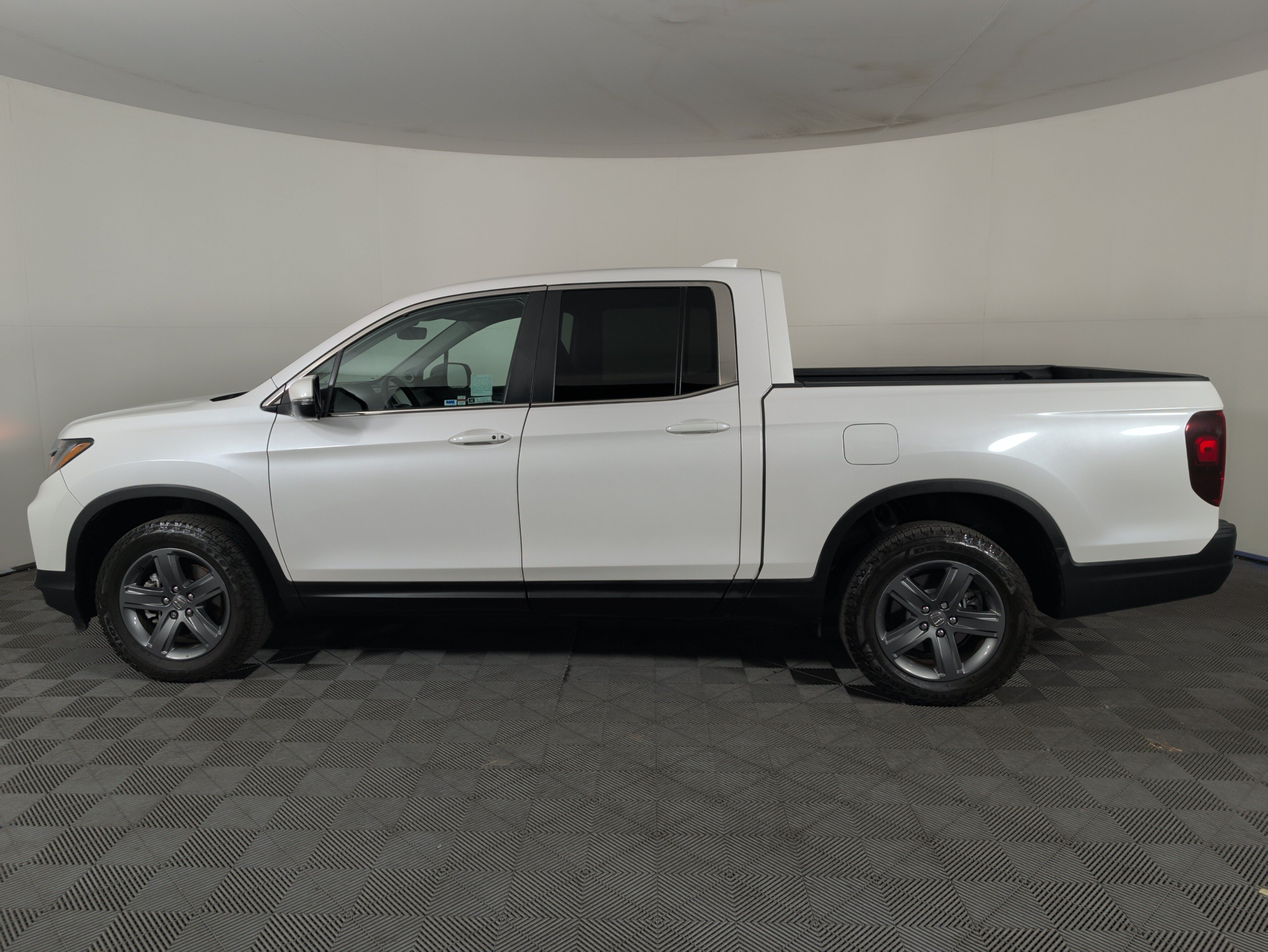 Certified 2023 Honda Ridgeline RTL image 7