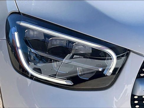 Used 2021 Mercedes-Benz GLC 300 image 22