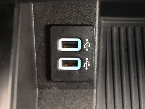 Used 2017 Ford F150 XLT w/ Equipment Group 301A Mid image 18