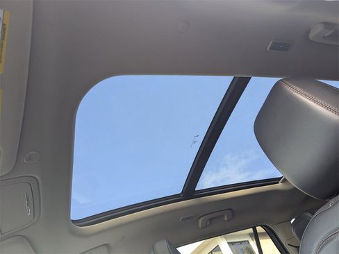 Used 2023 Lincoln Aviator Reserve image 21