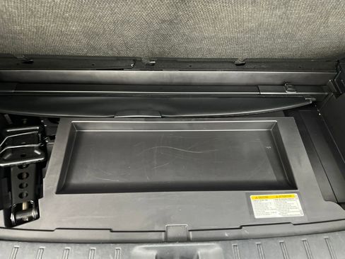 Used 2025 Toyota Grand Highlander AWD image 40