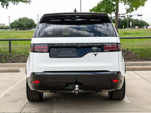 Used 2023 Land Rover Discovery HSE R-Dynamic AWD/4WD image 11