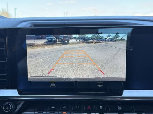 Used 2025 Chevrolet Silverado 1500 LT image 21