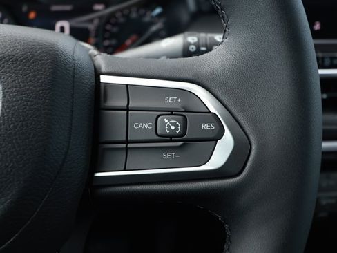 New 2026 Jeep Compass Latitude AWD/4WD image 14