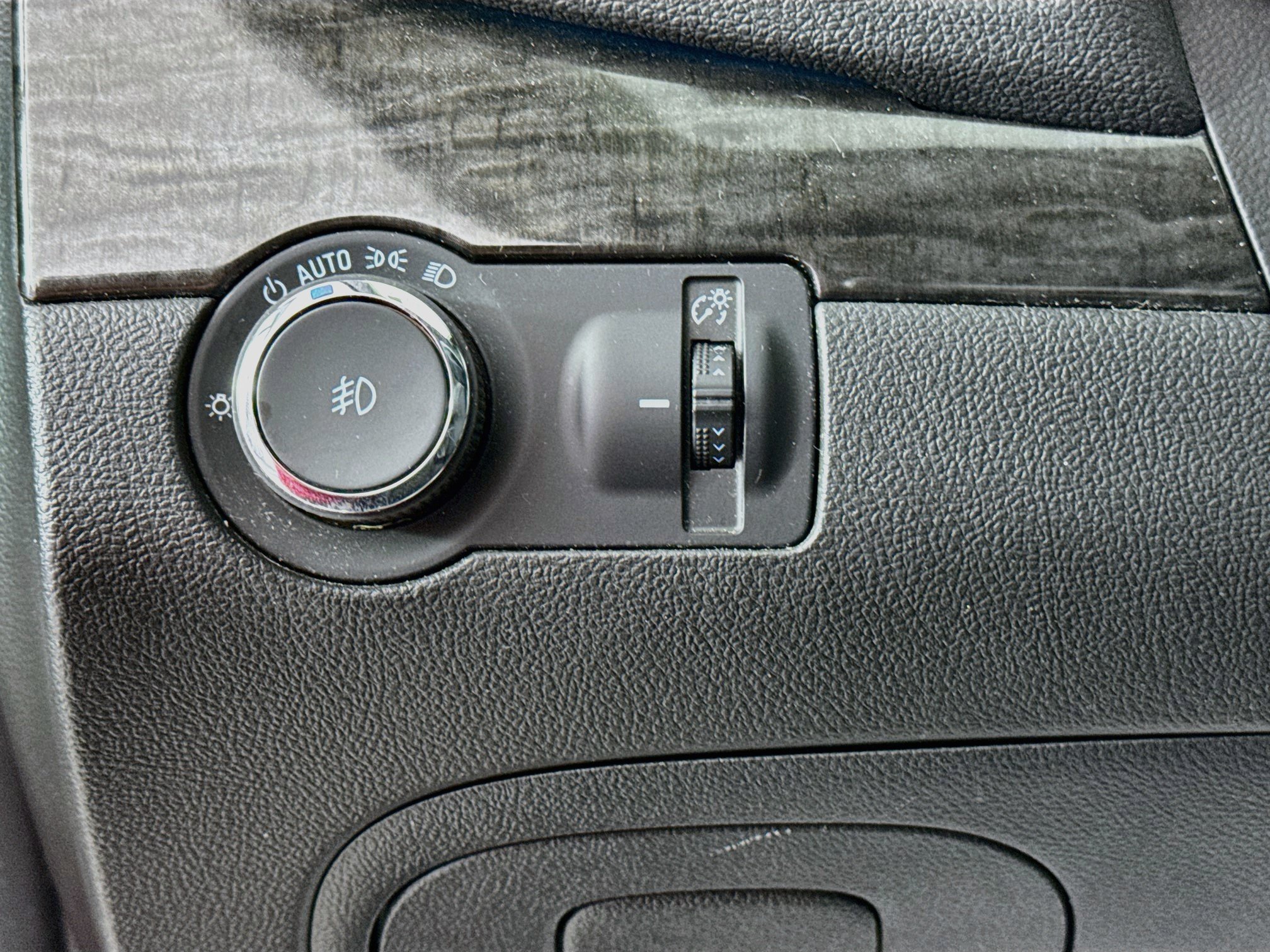 Used 2016 Buick Encore Sport Touring FWD image 10
