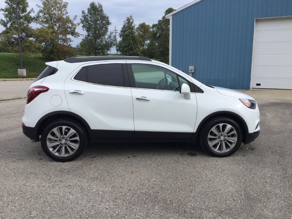Used 2020 Buick Encore Preferred FWD image 9