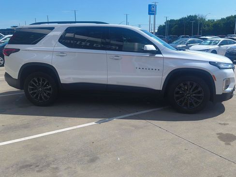 Used 2023 Chevrolet Traverse RS FWD image 18