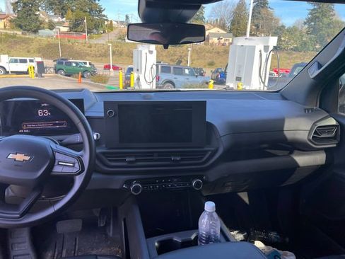 Used 2024 Chevrolet Silverado EV W/T image 5