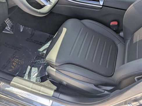 New 2025 Mercedes-Benz C 300 Sedan image 4