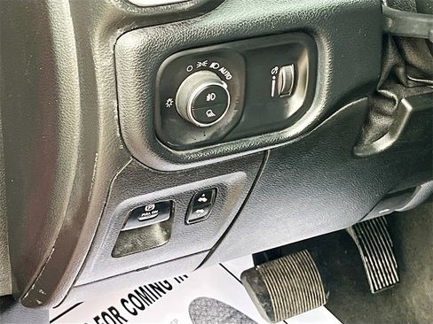 Used 2020 RAM 1500 Big Horn image 10