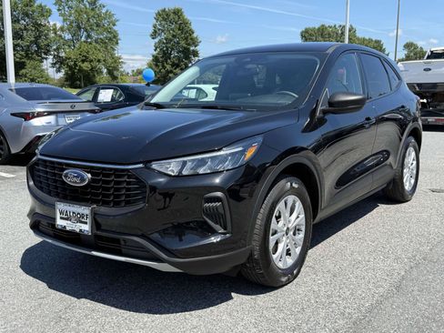 Certified 2025 Ford Escape Active AWD/4WD image 5