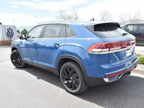New 2025 Volkswagen Atlas Cross Sport SE image 4