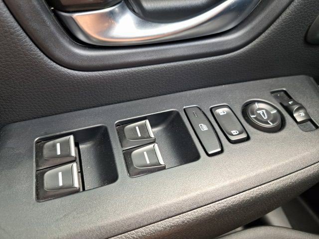 Used 2025 Honda Pilot Touring image 23
