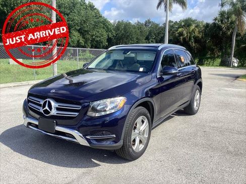 Used 2017 Mercedes-Benz GLC 300 4MATIC image 1