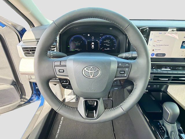 Used 2026 Toyota Camry XLE FWD image 11